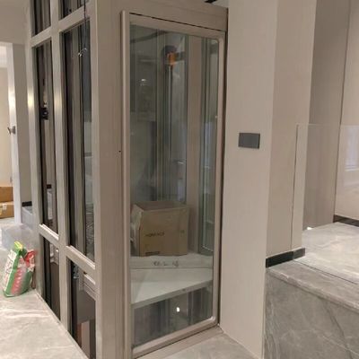 Elevadores de tracción caseros personalizables con sensores de seguridad y puertas automáticas