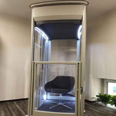 Elevador de cápsulas de cabina de vidrio para el hogar basado en un microprocesador